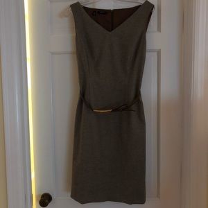 Carlisle v neck sheath dress with belt never worn